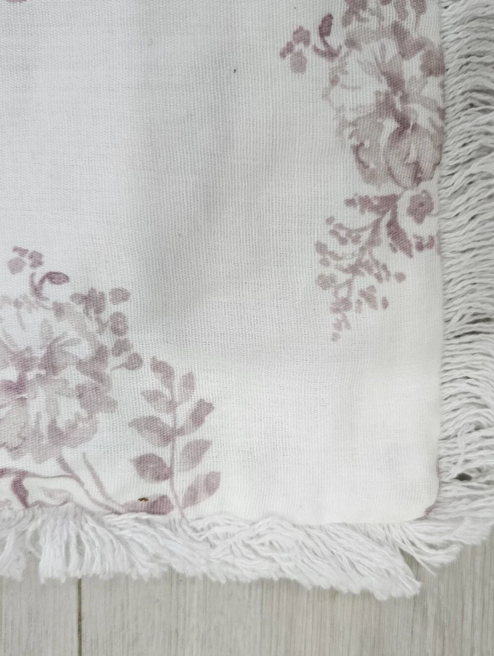 Shabby Chic Mauve Floral White STD Pillow Shams Textured Gauzy Cotton Fringe NEW